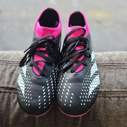 Adidas Predator, Size 6 (Women)
