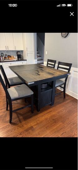 High top table with 4 chairs storage table