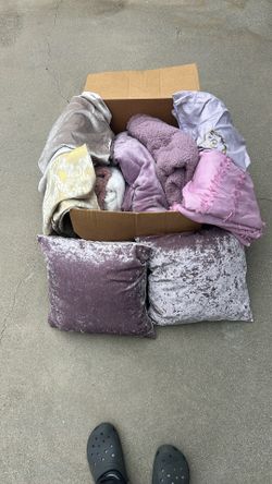 Tangled Party Pillow Cover And Blankets