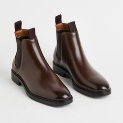 Men’s H&M Chelsea Boots with elasticized side panels Brown