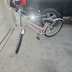 Girls bicycle (Eastside)