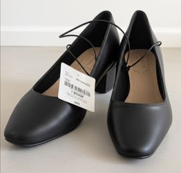 Liz Claiborne Faris Black Block Heel Pumps (NWT)