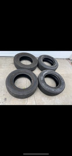 4 — 265/70r17 Tires Good Treads !!!!!