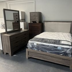 4-piece Queen Size Bedroom Set 