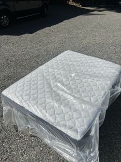 Full Mattress - 9.5" thick
