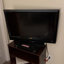 Vizio 32” HDTV  Flatscreen TV