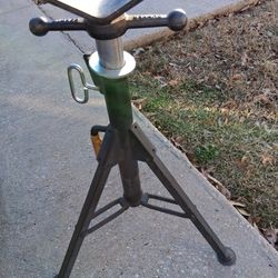 Pipe&Steel Adjustable Stand
