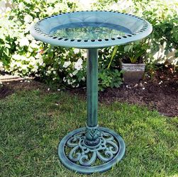 Alpine Corporation TEC116 Outdoor Aged Green Pedestal Birdbath with Scrollwork, 28" Tall, Green
