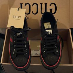 Gucci Tennis  Black  Size 7 Women