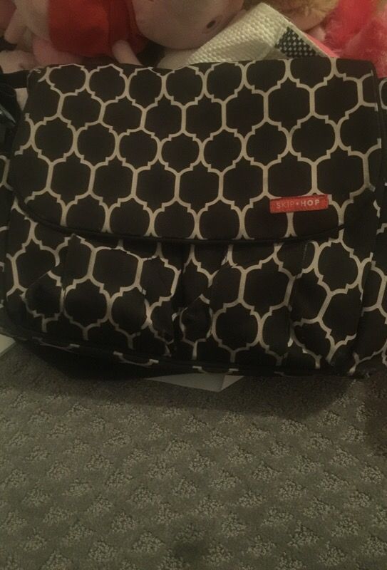 Skip hop diaper bag