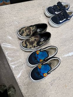 2 Pairs Kids Vans Sneakers Bundle