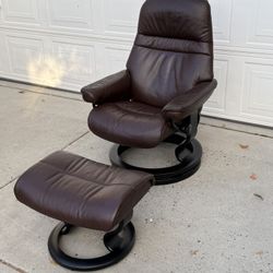 Stressless Sunrise Small Recliner And Ottoman | Brown Leather | Scandinavian
