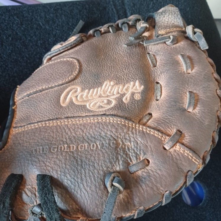 Rawlings Catcher Glove (Right) 11 1/2 Inch