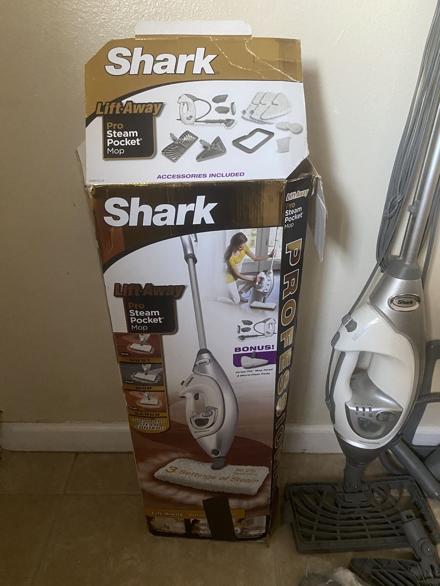 Shark Pro Steam Pocket Mop