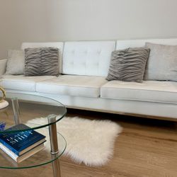 ✨ Beautiful Modern White Faux Leather Sofa – (Excellent Condition) ✨