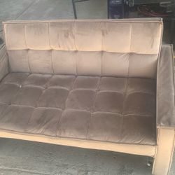 Couch/bed