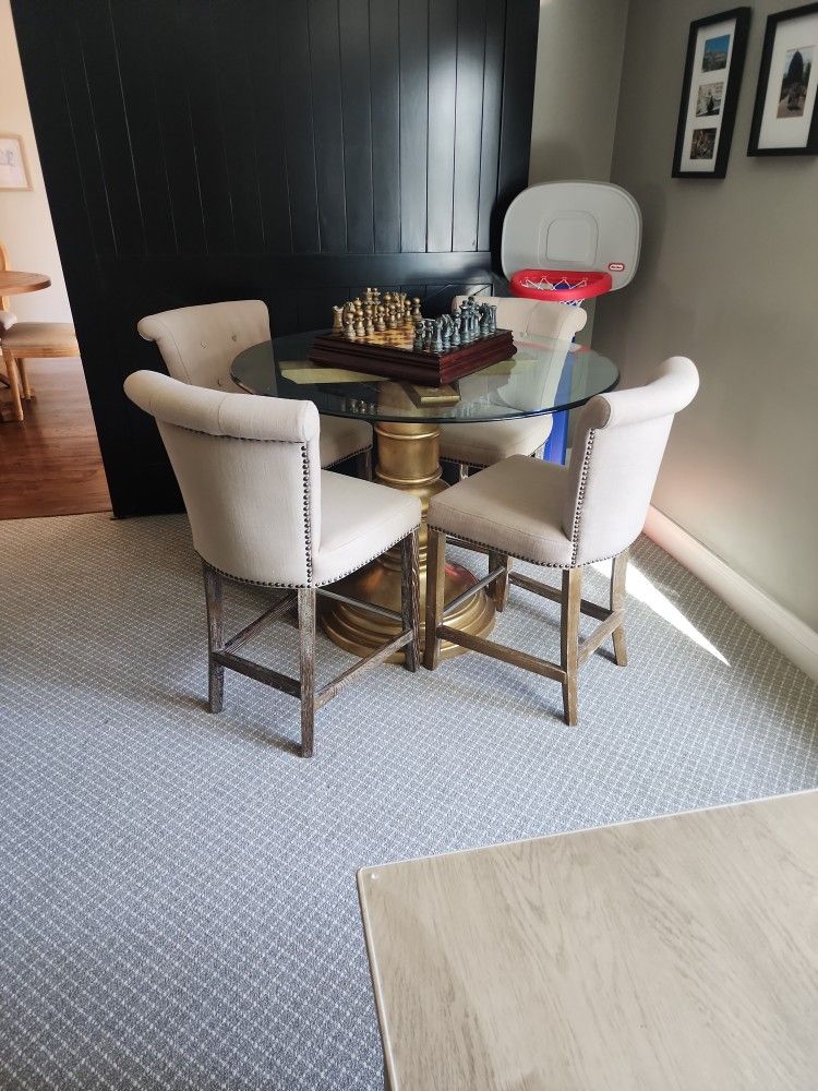 Table & 4 chairs