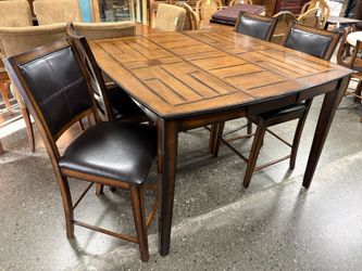 HOME ELEGANCE Verona Collection Oak & Walnut Inlay Classic Contemporary Dining Set w/ 4 Chairs & Leaf