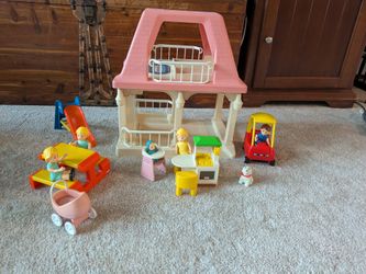 Little Tikes Cottage with family, dog, & accessories