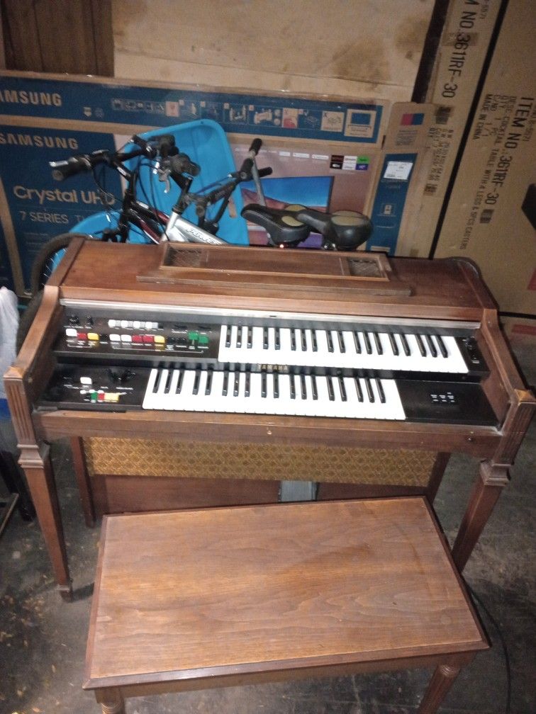 Yamaha Elecatone BK-6 Piano