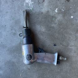 Central Pneumatic 32940 150mm Air Impact Hammer