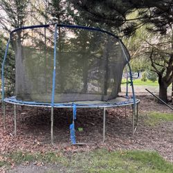 Round Trampoline with Safety Net 