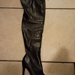 black leather over-the-knee stiletto heel boots

Size 6