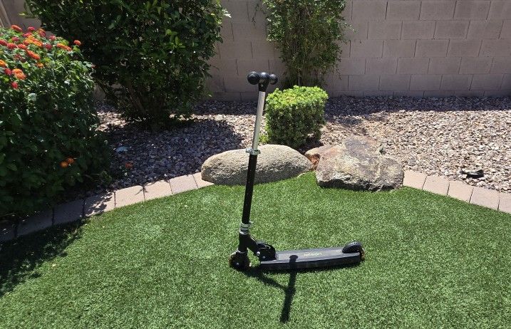 Jetson Jupiter Light Up Scooter