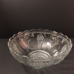 Vtg 9" Clear Glass Bowl with Grape design