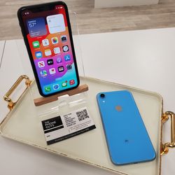 Apple iPhone XR (Unlocked) - Pre-Owned