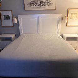King Size Bedframe + boxsprings 