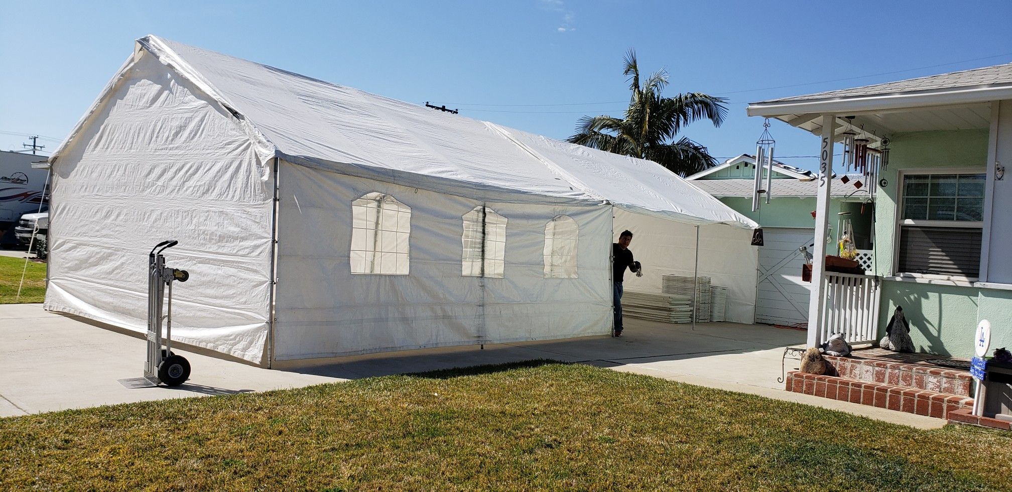 LODGE Camp Tripod for Sale in San Juan Capistrano, CA - OfferUp