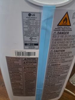 LG Like New Aire Acondicionado Portátil de 6,000 BTU y 250 Pies², Blanco