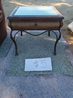 Hurry, Hurry!! $5 Glass top table