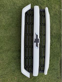 16-18 silverado grille
