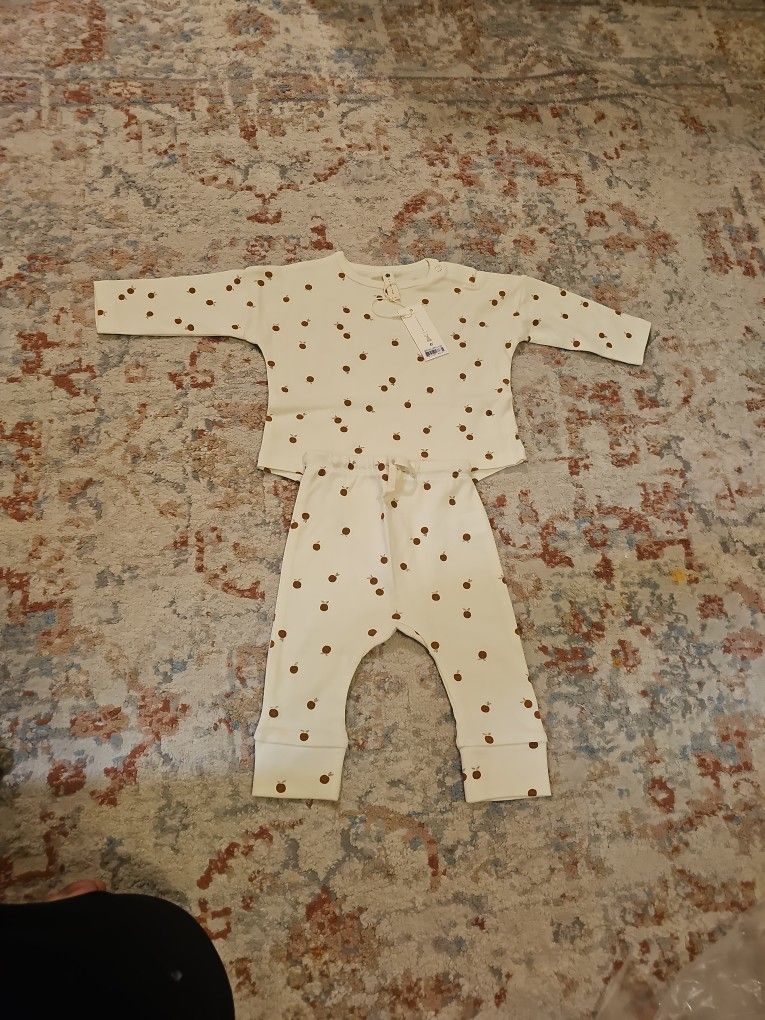 Baby Clothes QUINCY MAE Very Comfy