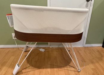 Snoo bassinet