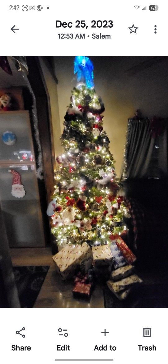 7 Ft Christmas Tree Used 1 Time Bought 2023