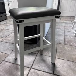 30” Bar Height Stools set of 4