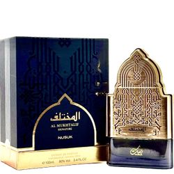 Al Mukhtalif Signature by Nusuk Extrait de Parfum Spray Unisex 3.4 FL oz/100 ML