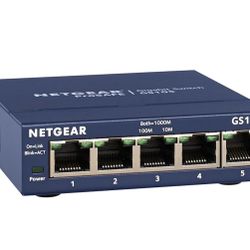 NETGEAR 5-Port Gigabit Ethernet Unmanaged Switch (GS105NA) - Desktop or Wall Mount, and Limited Lifetime Protection