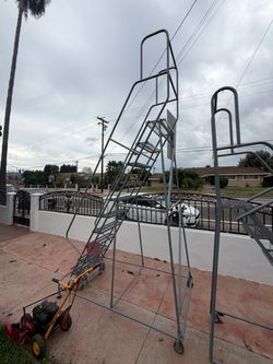Uline warehouse ladder 10 step