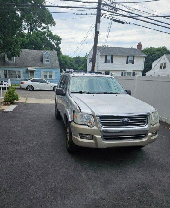 2010 Ford Explorer 