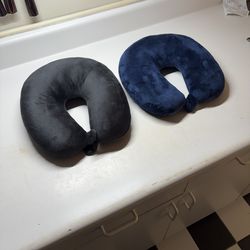 Neck Pillows (2) Like New!