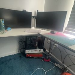 Gaming Set Up