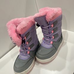 Snow boots Size 11