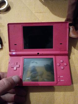 Nintendo dsi in pink with 1 game