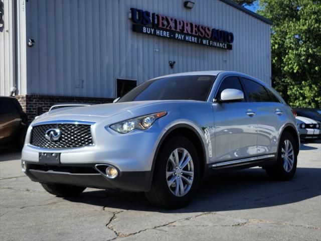 2017 INFINITI QX70