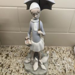 Lladro Figurine