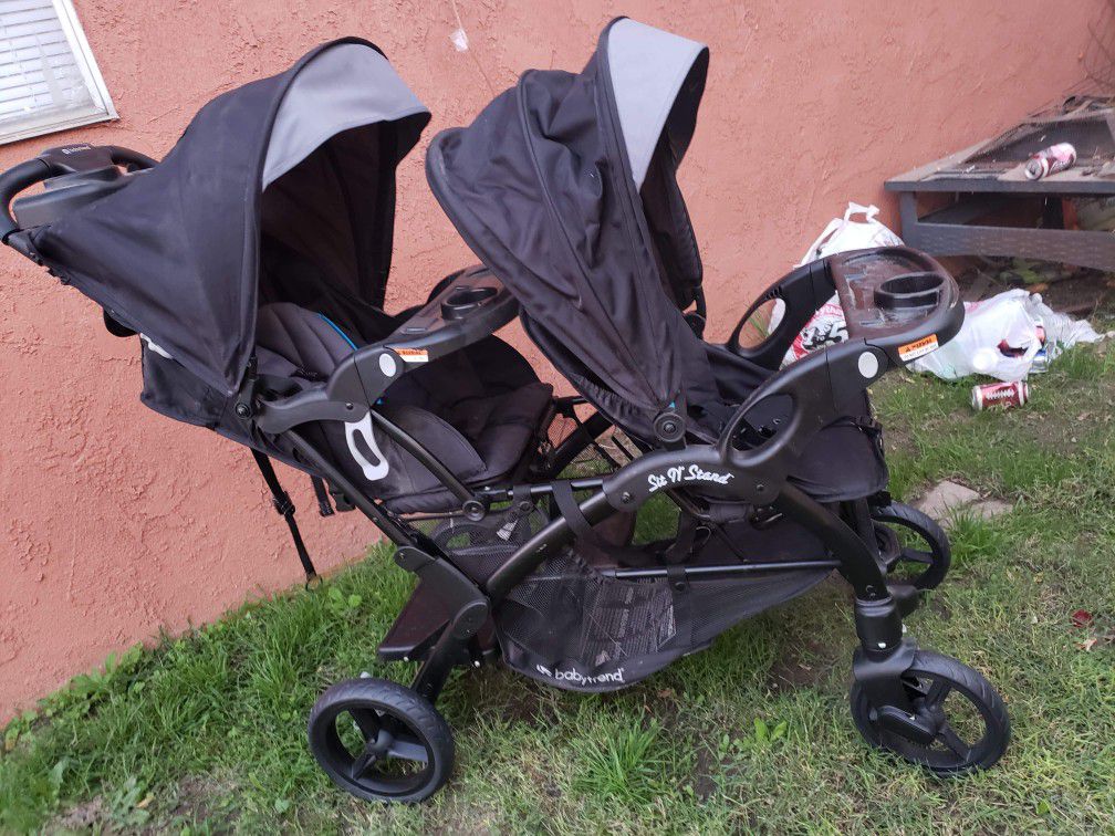 Baby Trend Sit and Stand double stroller, like new used